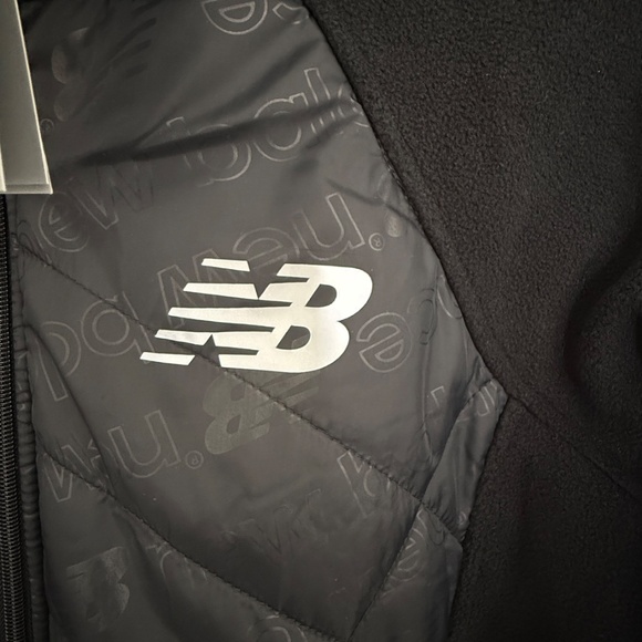 New Balance Women’s Sz Large Quilted Fleece Fitted Jacket NWT - Picture 3 of 12